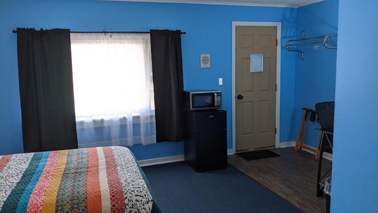 Blue Ridge Motel Schroon Lake Экстерьер фото